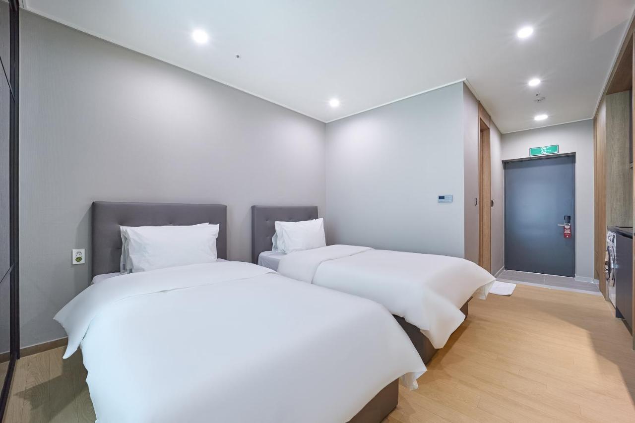 Jeonju Signature Hotel Экстерьер фото