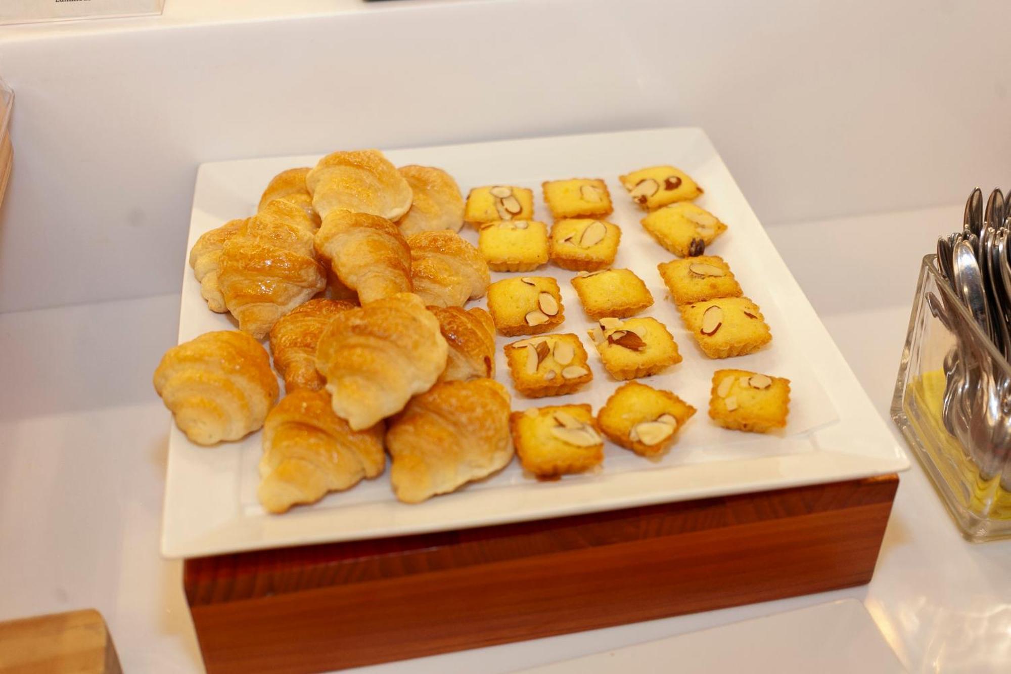 Jeonju Signature Hotel Экстерьер фото